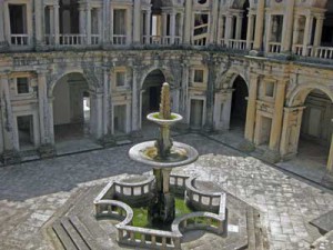 convento water feature Tomar